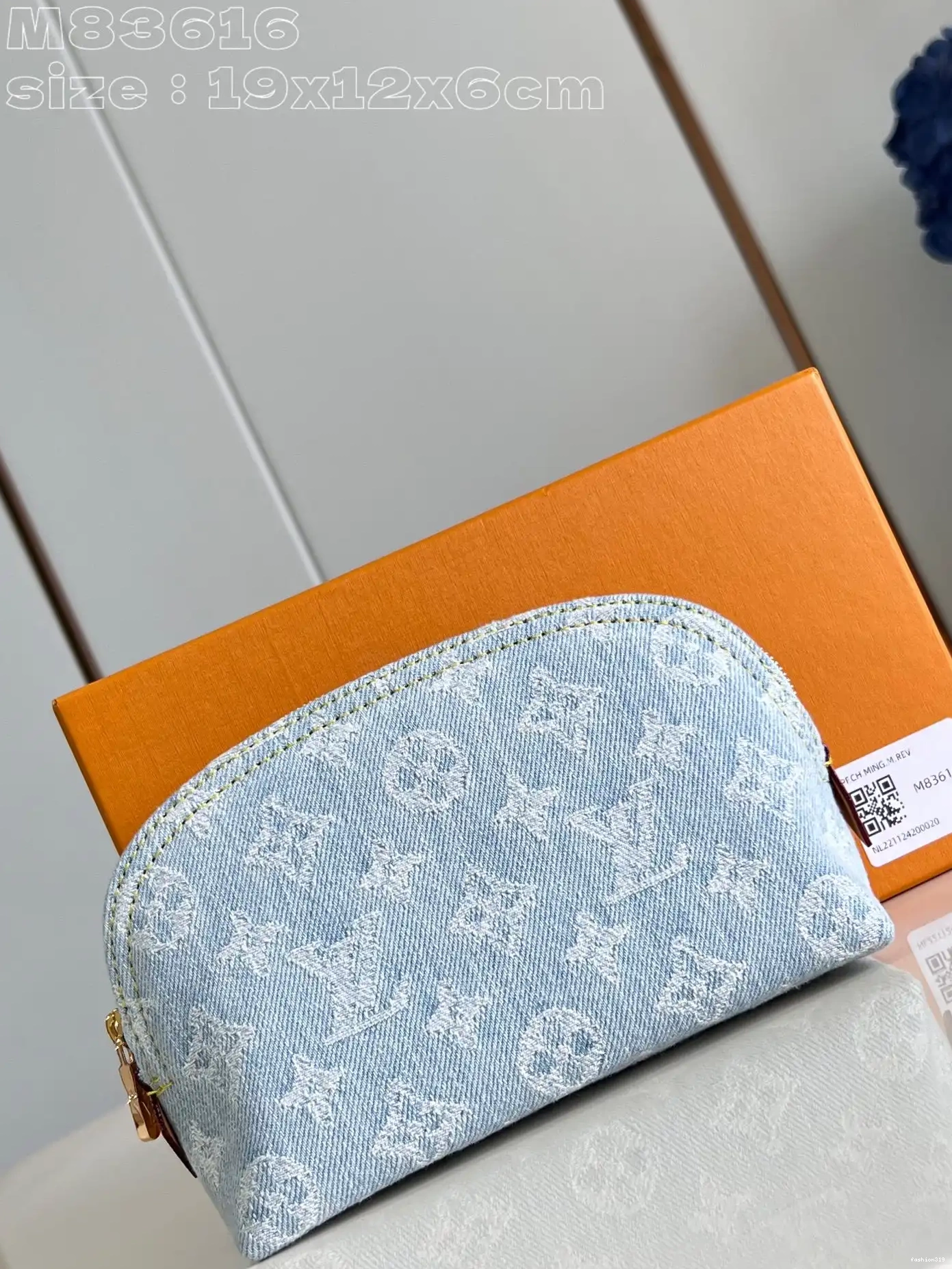 Cosmétique PM Vuitton Pochette Louis 0331